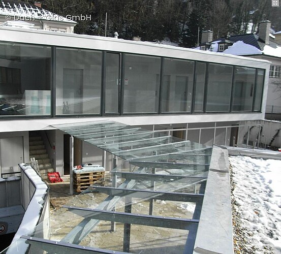 Dach + Glas GmbH, Dachbau, Spenglerei, Glaserarbeiten, Fassadenarbeiten, Flachdach, Schwarzdeckerei, Abdichtungen, Dachfenster, 5700, Zell am See