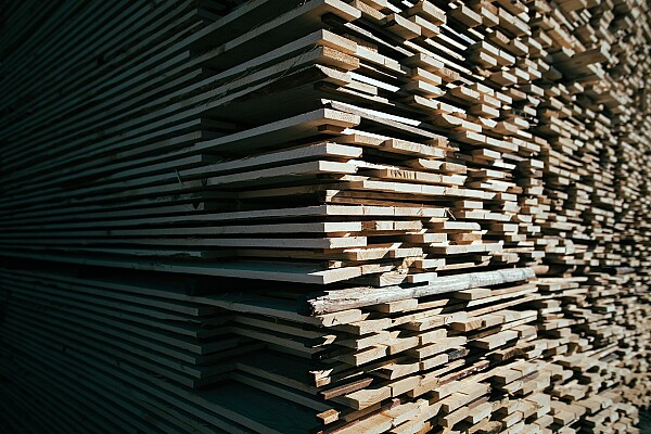Konstruktions- und Bauholz