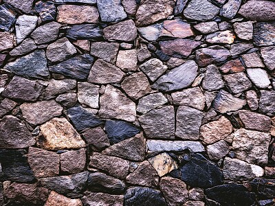 Natursteinmauern - Einsatzbereiche, Vorteile, Kosten